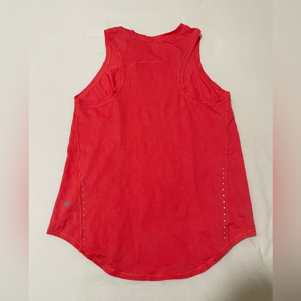Lululemon top